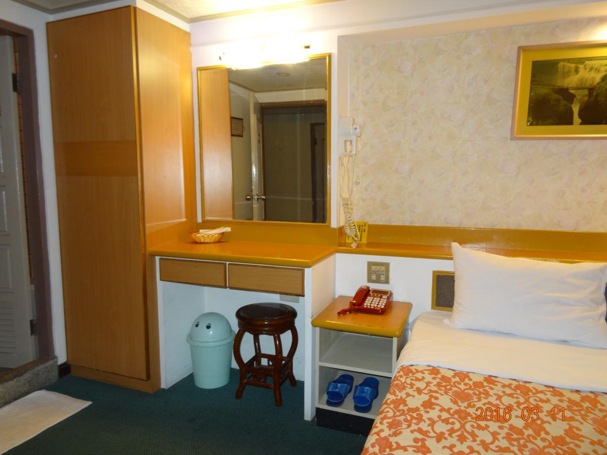 Jia Xin Hotel Thành phố Gia Nghĩa Ngoại thất bức ảnh